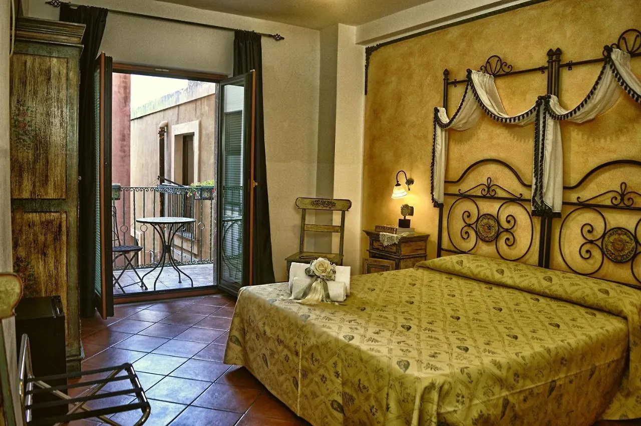 Hotel Victoria Taormina 3*,  Italy